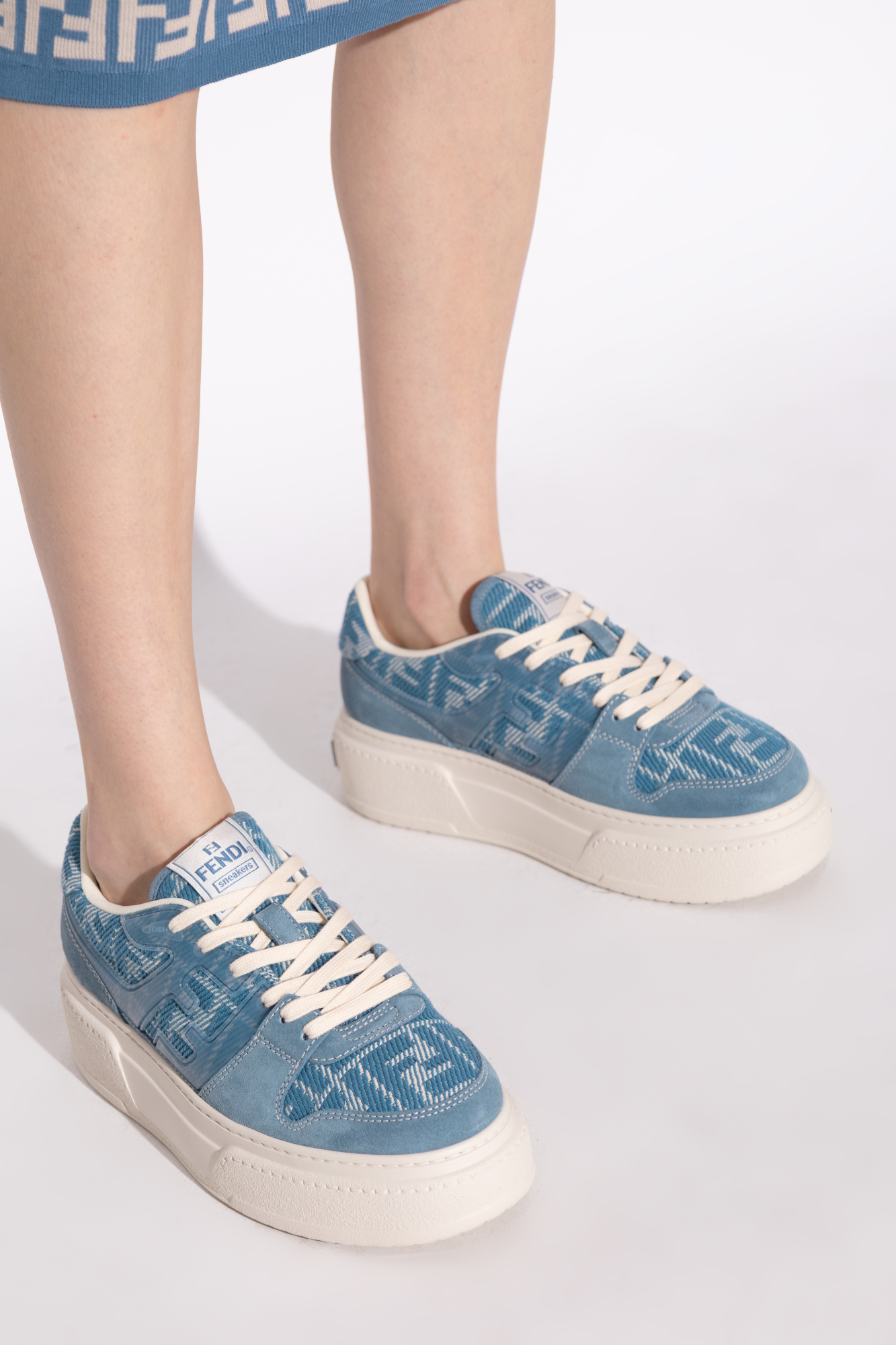 スニーカー FENDI Woman Sneakers Dove Grey 8E8572ASAY F1RUN FENDI: Sneakers woman - Dove Grey | Fendi sneakers
